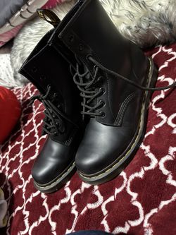 Dr. Martens Women’s Boot Size 9