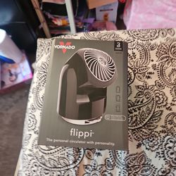 Vornado flippi  compact air circulator fan 2 speeds