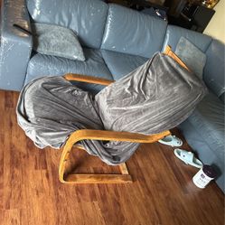 Reclining Chair With Cushion 