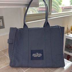 Marc Jacobs The Canvas Tote (Large)