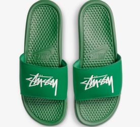 Benassi X STÜSSY NIKE SLIDES