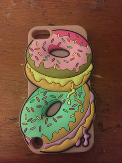 iPhone 6 case and iPod 5 donut case