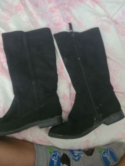 Black Knee-High Flat Boots