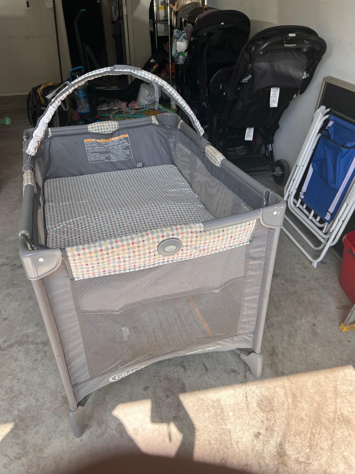 Baby bed and Toys