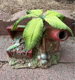 Free aquarium decor