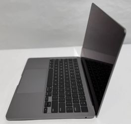 2024 Apple MacBook Air 13 Inch M3 16GB RAM 256GB SSD