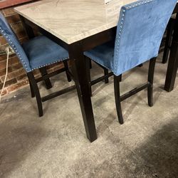 Blue dinette $600