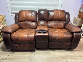 Recliner couch loveseat
