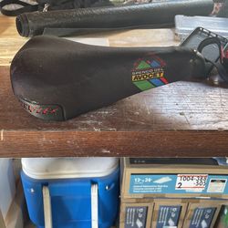 Vintage Avocet Gel Flex Seat M30 Gel Saddle MTB Tour Mountain GelFlex Italy