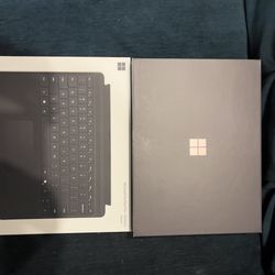 Black Surface Pro 11 With Keyboard 16GB RAM 512 SSD