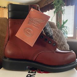 New Red Wing Men’s Boots Size 6 1/2