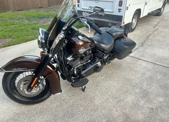 2019 Harley softail Heritage Classic - beautiful