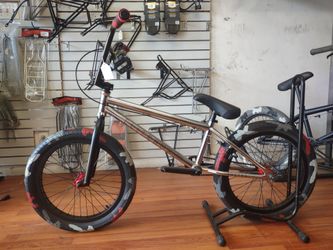 Elite BMX Stealth 20" Bike Chrome with red camo
