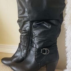 Knee Hight Boots Size 10M 