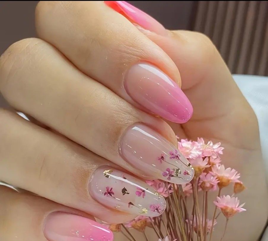 24 Pcs FLORISHING PRETTY PINK FLORAL OVAL SHAPED PRESS-ON WITH FREE GIFT( A STUNNING SILVER ENCLOSED PINK HEART NECKLACE (Limited Offer)