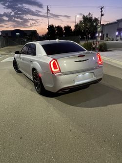 2021 Chrysler 300