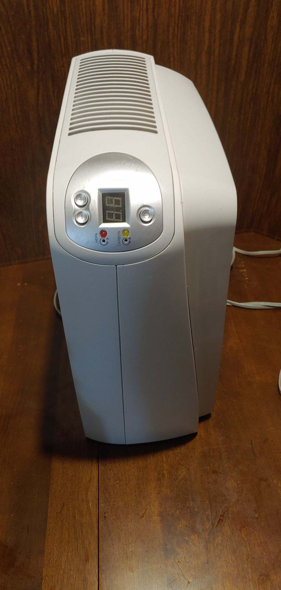 Holmes HP276 HEPA allergen and air purifier