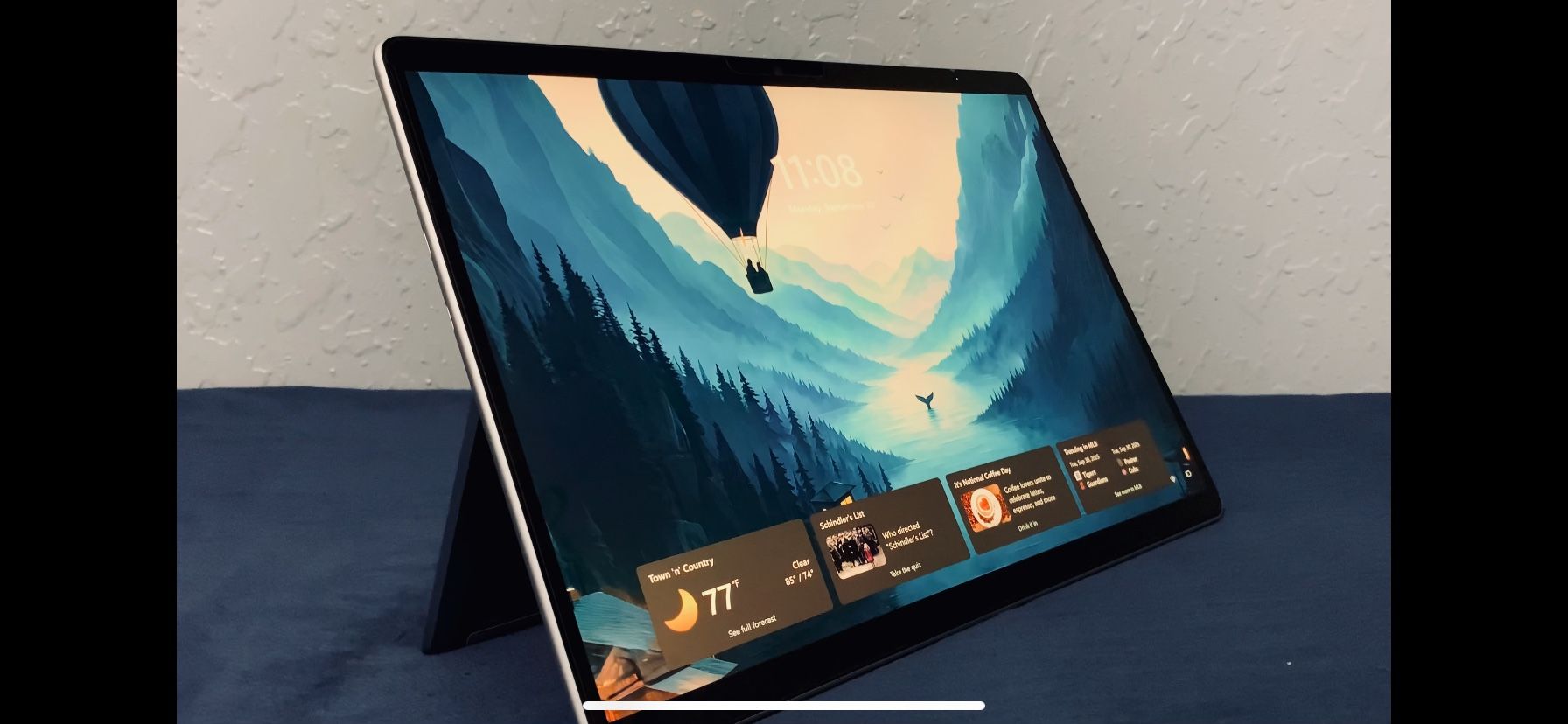 Surface Pro 9 I7 1TB Storage 32gb RAM Silver Excellent Condition Fast Shipping