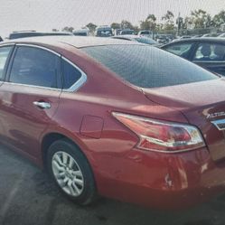 2015 Nissan Altima(Parts Only)