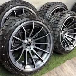 3 weeks old 24x12 fuel forged wheels wrapped in 285/40r24 RBP tires