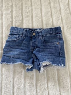 Little girls Cat & Jack Denim shorts size 5t