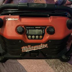 Milwaukee Job Site Radio
