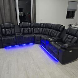 Brand New Power Reclining Sectional Sofa / Sofa Seccional Reclinable Eléctrico …. Fast 🚚