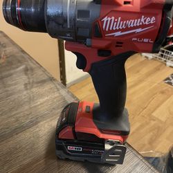 Milwaukee 18V Drill