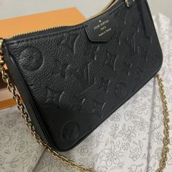 Louis Vuitton Purse 