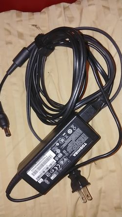 Toshiba laptop AC adapter