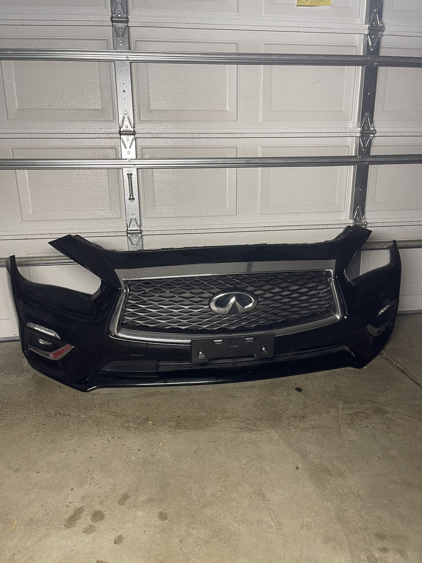 Infiniti Q50 Bumper Assembly