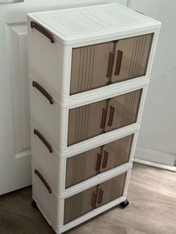4-Tier Plastic Storage Cabinet with Wheels 15x10 h 35 collapsible