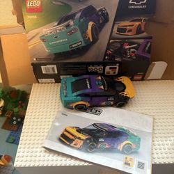 Lego city Camaro race car with box and instructions