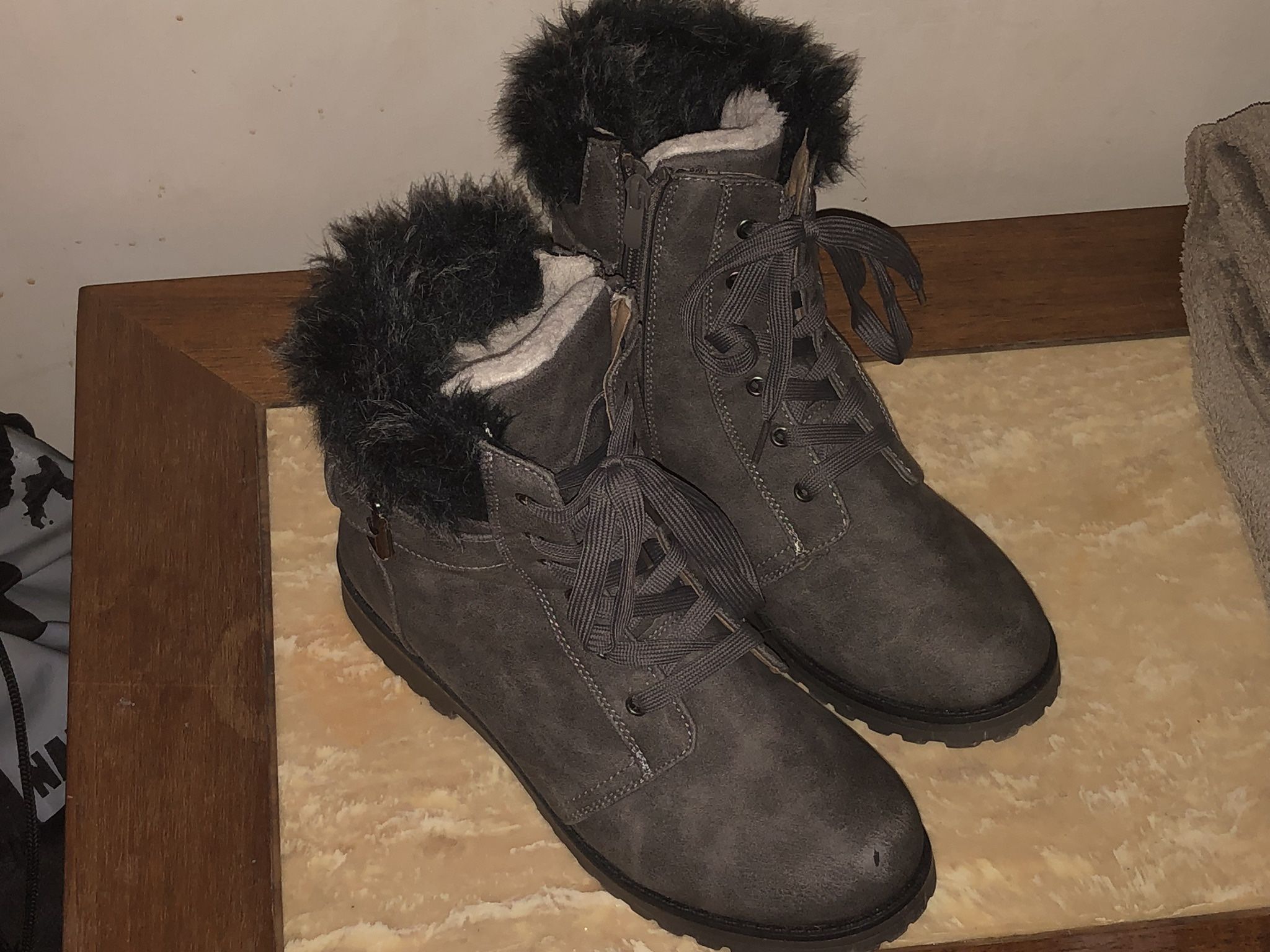 Apres Grey Winter Snow Boots
