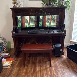 1915 Piano desk