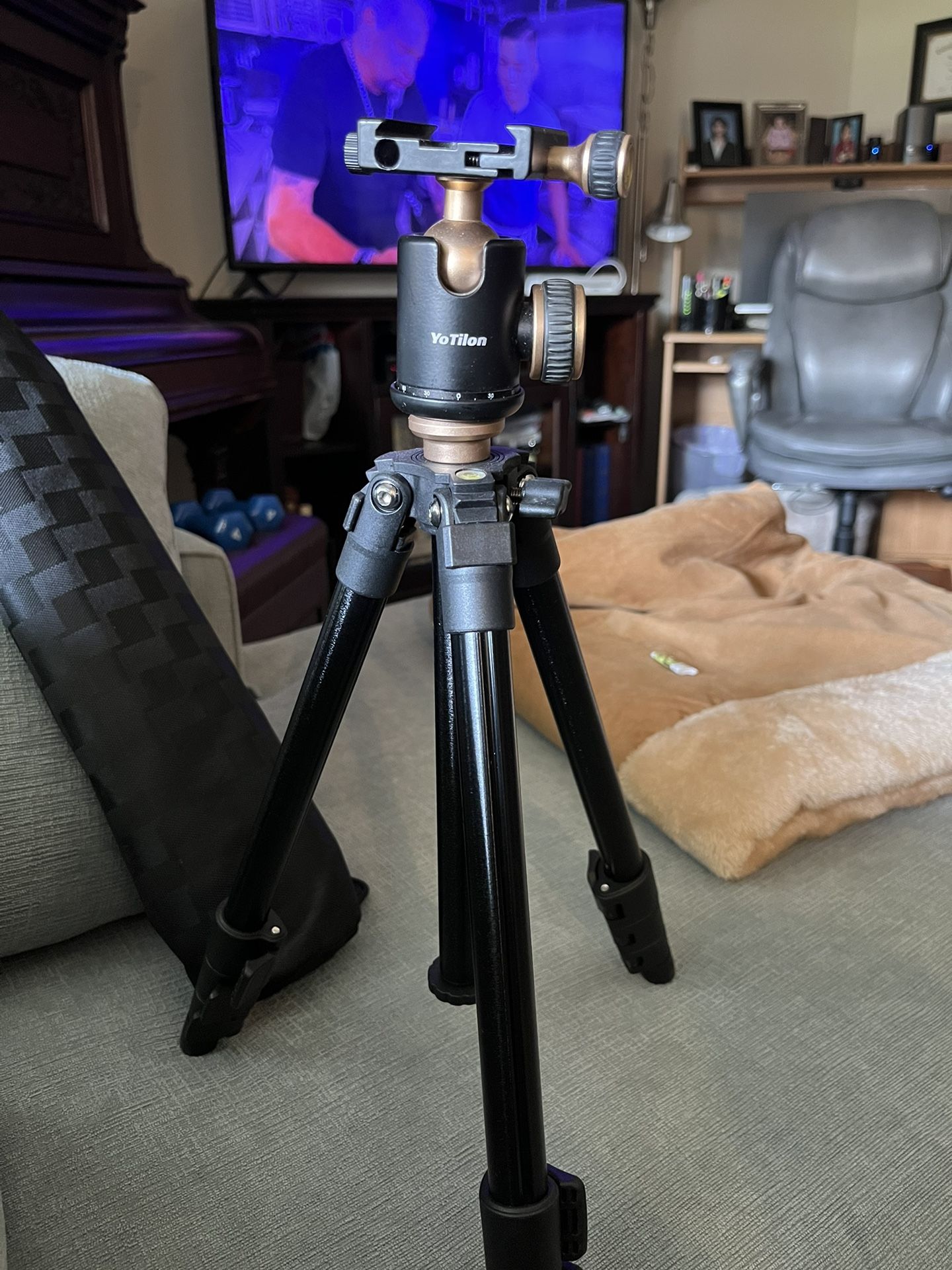 Yotilon Tripod