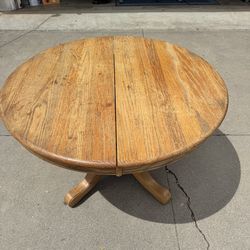 Round Craft Table with a leaf