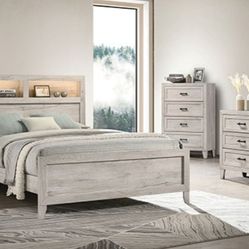 Brand New White Washed 4pc Queen Bedroom Set (Available In Eastern King]