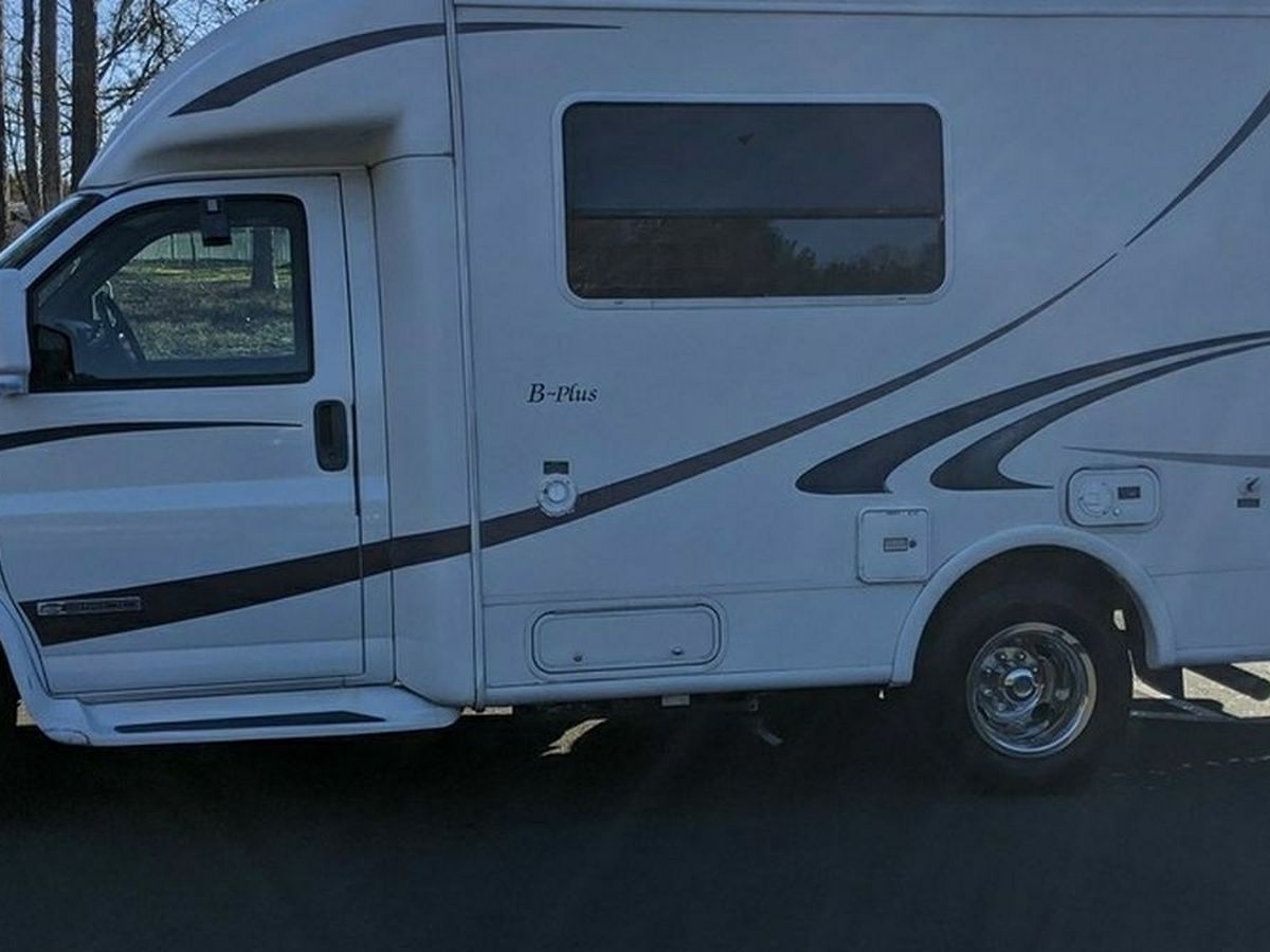 Wanting To Purchase R Vision Trail Lite B+ Motorhome or Similar Model