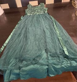 Girls dress