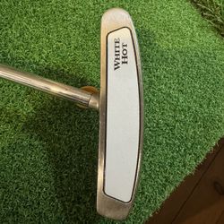 ODDYSEY white Hot Mid