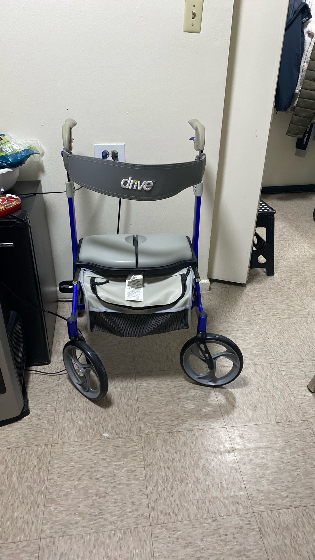 Drive Walker w Seat and Brakes 