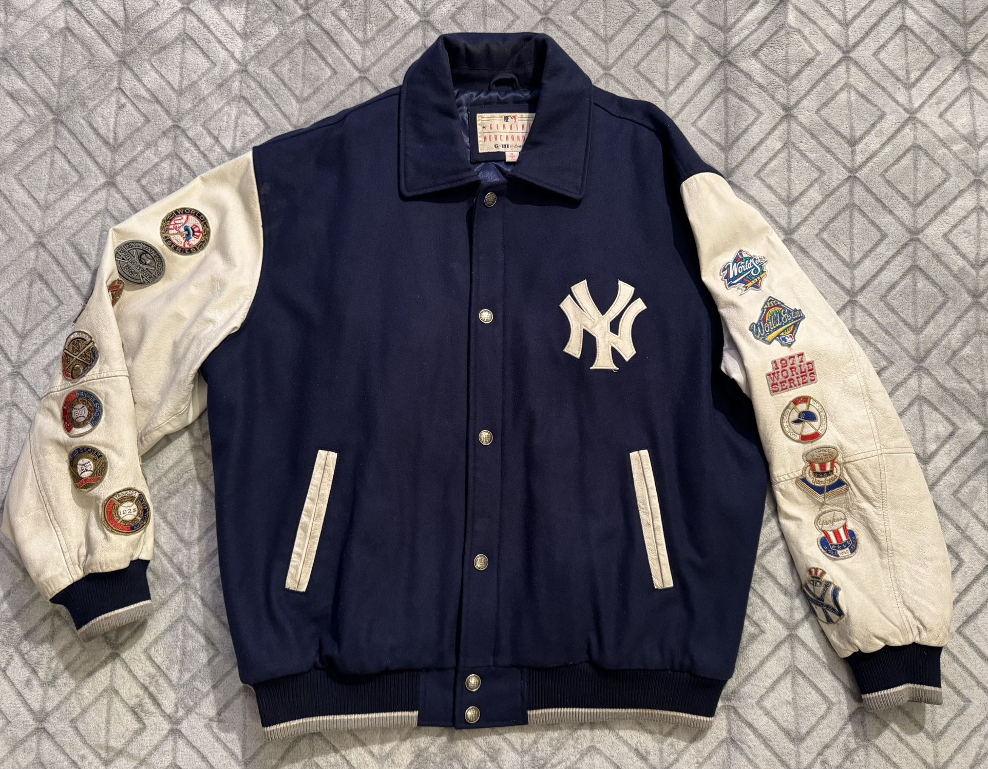 MLB GIII Carl Banks Size XL NY Yankees 26-Time World Series Champions Letter Jacket W/Patches Navy Blue White Leather Sleeves Zip up W/Snap- Buttons 4