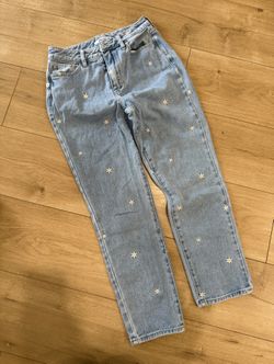 Pacsun Women’s Daisy Embroidered Mom Jeans