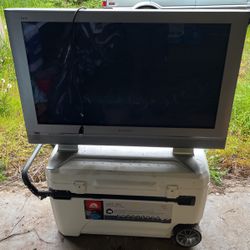 Used Panasonic TV/ Has Remote Control 
