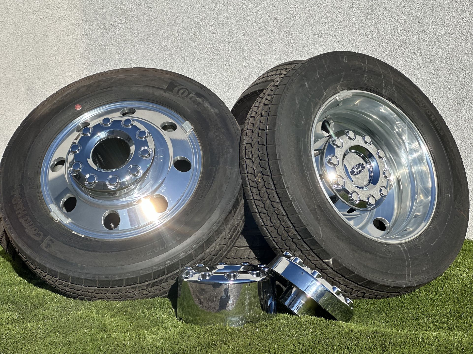 2025 Set of 6 NEW Alcoa 19.5” Dually F450 Ford F550 F650 wheels and tires A/T 225/70R19.5 10 lug Ram 4500 Ram 5500