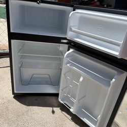 Willz Mini Fridge 