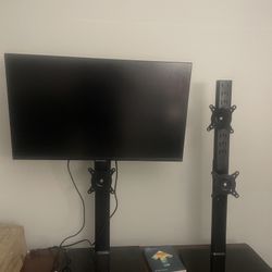 32 Inch Samsung Tv Monitor With A Double Stand