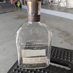 Woodford Reserve Kentucky Straight Bourbon Whiskey GlassBottle Empty Clean 750ml