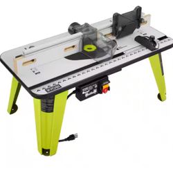 Ryobi router table with Ryobi router